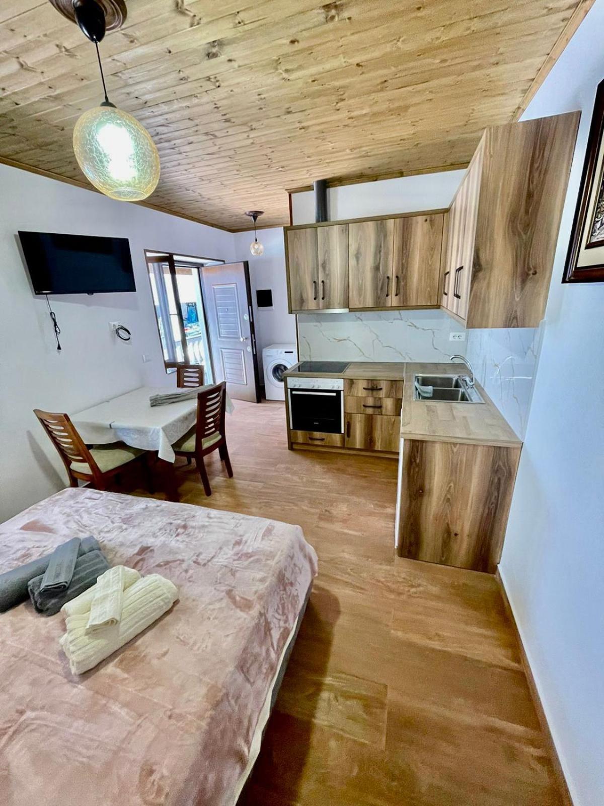 Roel Apartments Saranda Zewnętrze zdjęcie